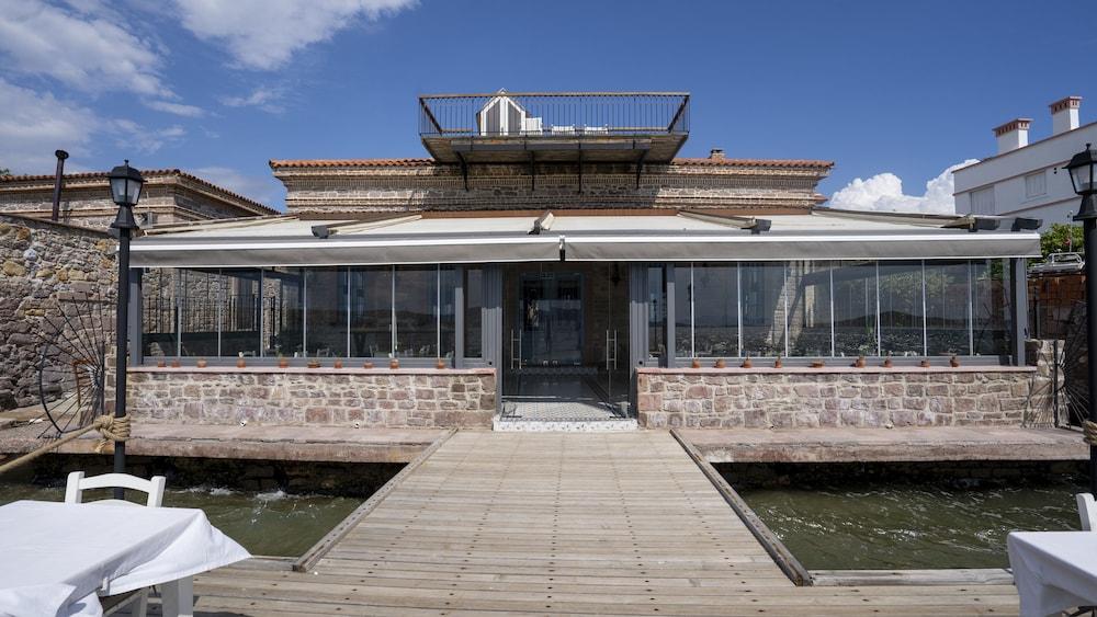 Villa Pietra Butik Otel Ayvalik Exterior photo